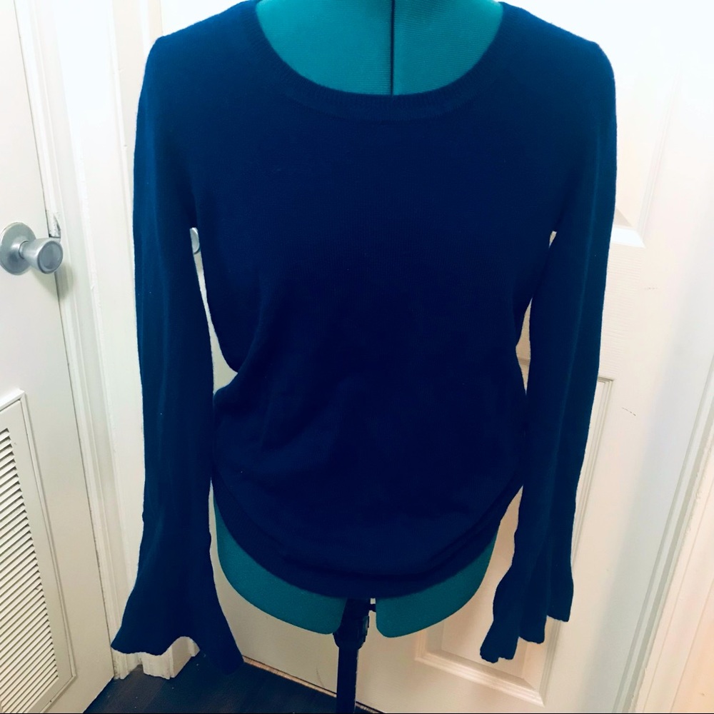 100% Cashmere Flare Sleeve Navy Blue Sweater
